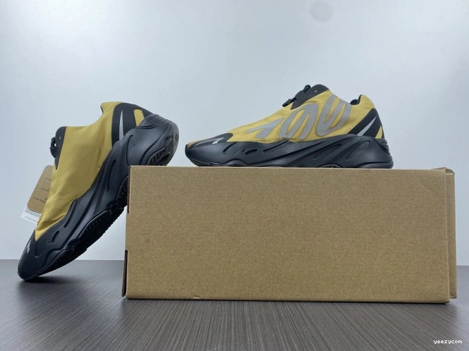 MNVN Boost Flux' GZ0717 Yeezy 'Honey 700 0809